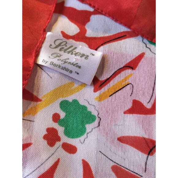 Vintage Made In Italy Hand Rolled Red Green Square Silken Scarf 30 in - Picture 11 of 12